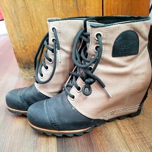 Sorel Joan of Arch size 8